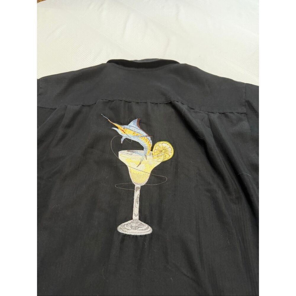 Hook & Tackle Black Fish Marlin Embroidered Short Sleeve Button Up Shirt Size XL